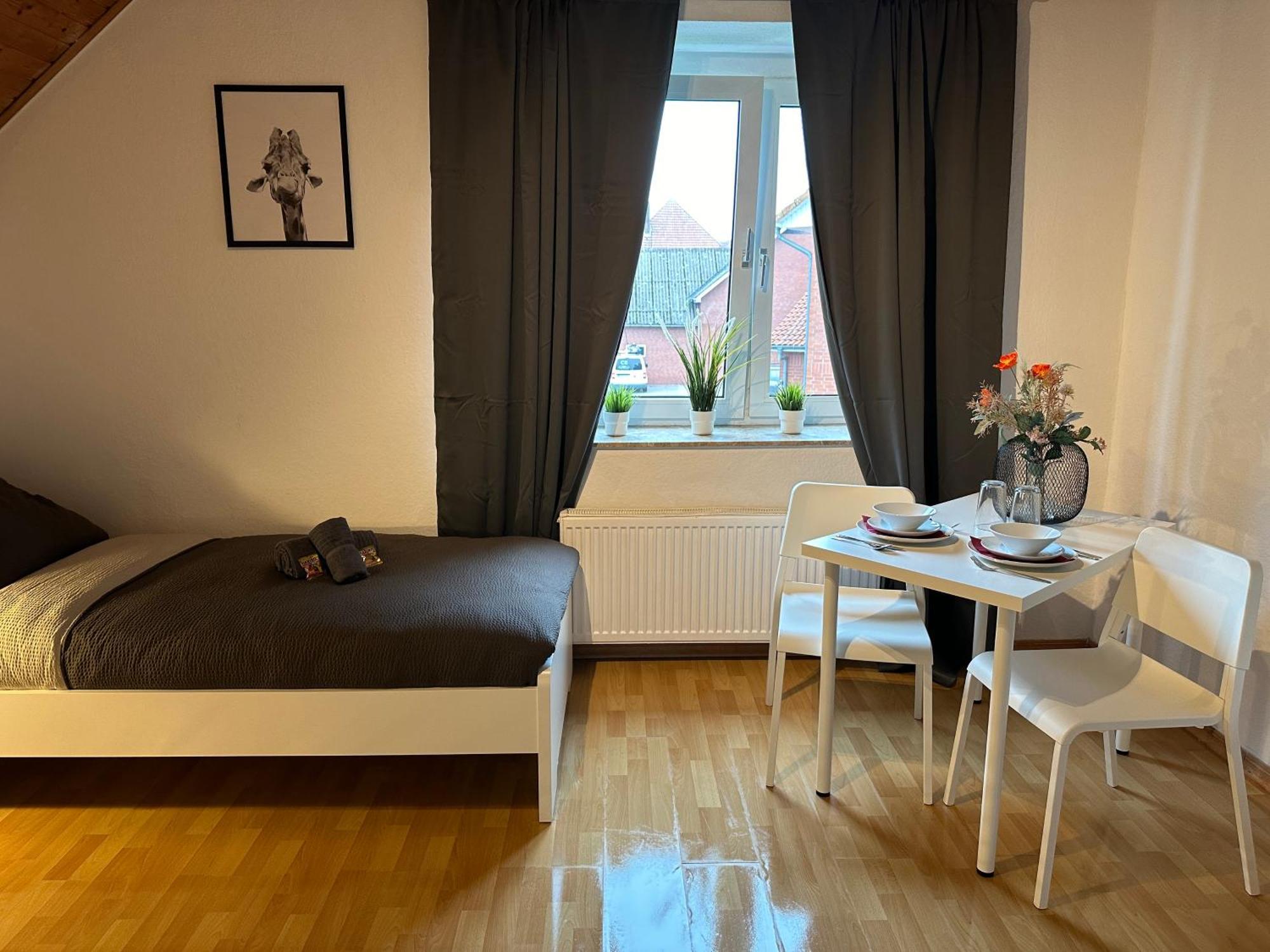 3-Zimmer Apartment Fuer Monteure & Geschaeftsreisende: Schnelles Internet Stemshorn Εξωτερικό φωτογραφία